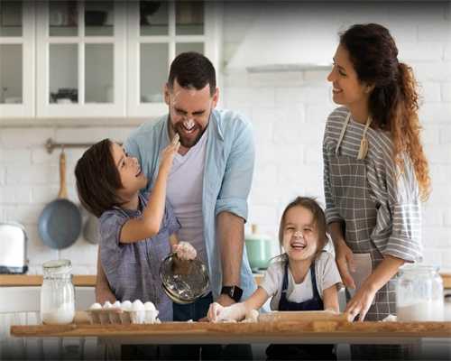 产后哺乳期月经量少颜色发黑褐色是什么原因~代生宝宝